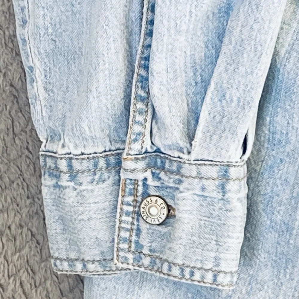 Vintage Levi's Red Tab Denim Shirt Mens XL Metal Buttons Long Sleeve Casual